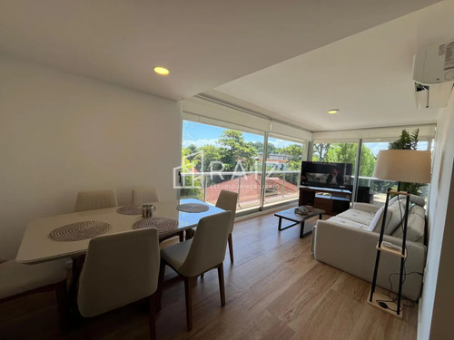 En Venta Apartamento 2 Dormitorios Playa Mansa