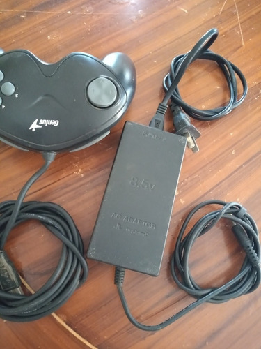 Vendo Cargador Y Un Control De Ps2 