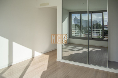 Imagen 16 de 23 de Alexander Boulevard, Apartamento De 3 Dormitorios En Venta