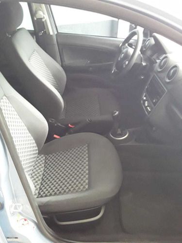Volkswagem Voyage Comfortline Total Prata 1.6 8v Msi 2015 5p