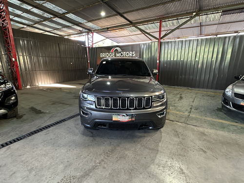 Jeep Grand Cherokee Laredo 2019 3.6 V6 2 Dueños