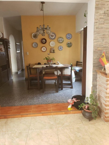 Imagen 6 de 17 de Casa En Venta En Ramos Mejía