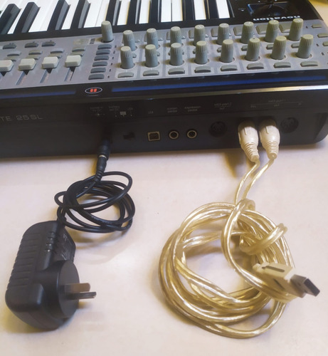 Controlador Novation Remote 25 Sl Mk2 Mkii Usb Midi Daw