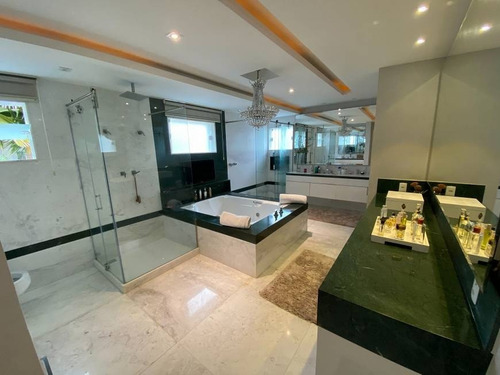 Imagem 22 de 30 de Condomínio Del Lago Casa Triplex 5 Suítes 711m2 Em Terreno De 900m2. - 2049 - 70537024