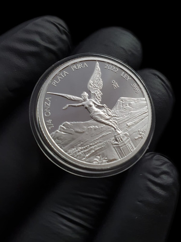 1/4 Onza Espejo Plata Pura Libertad 2022 En Capsula