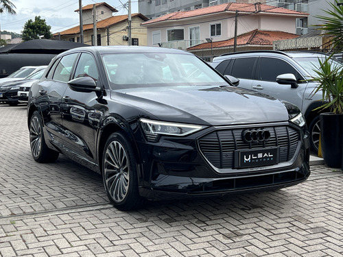 Audi E-tron PERFORMANCE (Elétrico)