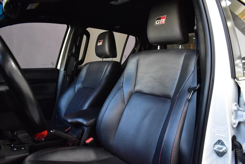 Imagen 12 de 19 de Toyota Hilux Gazoo 4.0l 4x4 V6 2020 Car Cash