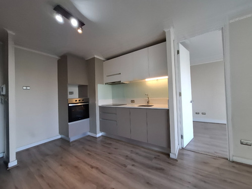 Mp- Argomedo/lira, 2 Dorm 2 Baños Estac Y Bodega