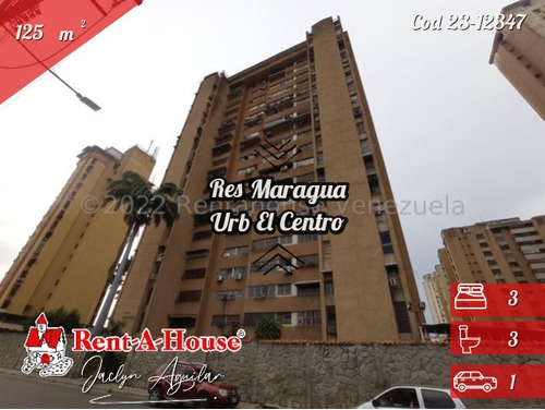 Apartamento En Venta Urb El Centro Res Maragua 23-12347 Jja