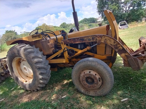 Trator Agrícola Cbt