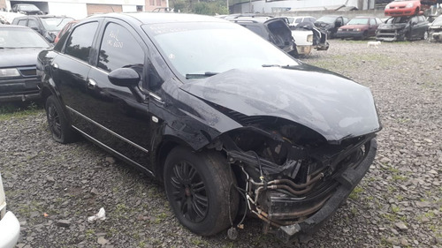 Imagem 5 de 14 de Sucata Fiat Linea Hlx 1.9 Flex 2010 - Rs Auto Peças Farroupi