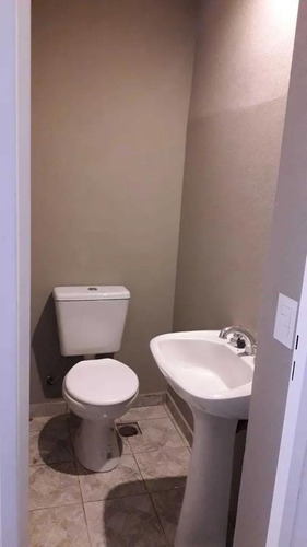Imagen 11 de 11 de Venta De Casa En Muy Buen Estado En El Barrio De Flores