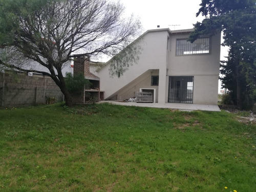 Frente Al Mar, Consulte