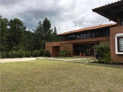 Casa De 2 Niveles En Parcelación, Vía El Escobero