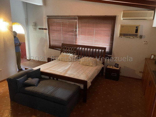 Imagen 7 de 19 de Casa En Venta Prados Del Este 22-12263 Jesús Enrique Díaz Caracas Baruta