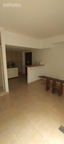 Monoambiente. Pb Interno. C/patio. Juan B Justo Al 5000 - Villa Gral.mitre