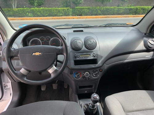 Imagen 2 de 15 de Chevrolet Aveo 2018 1.6 Ls Mt