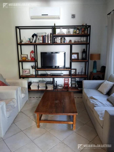 Imagen 12 de 25 de Casa Con Muy Buenos Accesos En Lomas De San Isidro
