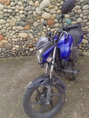 Honda Invicta 2017