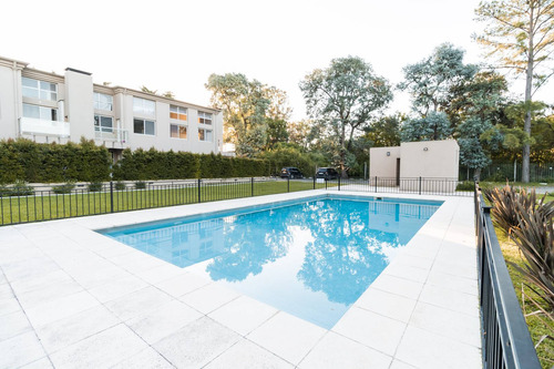 Venta De Departamento 2 Ambientes En Aguaribay - Bajada Office Park