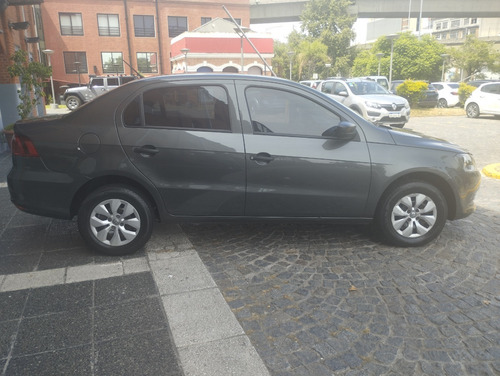 Imagen 10 de 15 de Vw Voyage Trend, Verde O, 2016, 66000kms