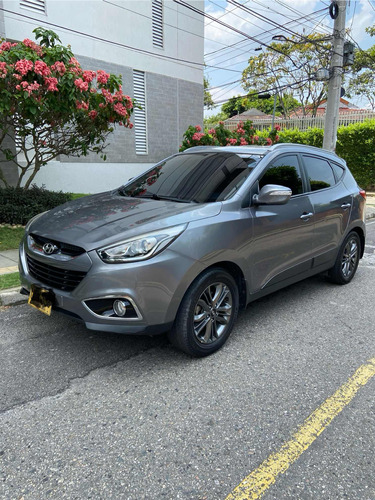 Hyundai TUCSON IX-35 2.0 Style