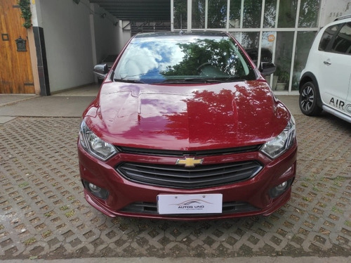 Imagen 2 de 8 de Chevrolet Onix 2017 1.4 Effect 98cv