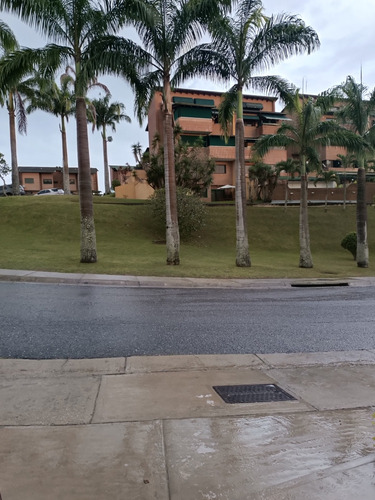 En Venta Exclusivo Townhouse En La Mapora, La Unión, Hatillo