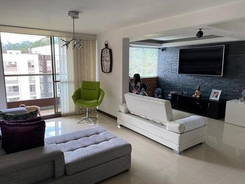 Imagen 2 de 14 de Venta De Apartamento En La Almeria Unidad Cerrada Piso Alto