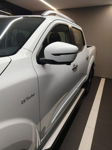 Imagen 3 de 25 de Nissan Frontier 2023 2.3t Platinum 4x2 At L22