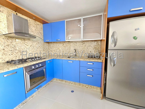 Apartamento En Venta Base Aragua Maracay Con Pozo De Agua Piscina Piso Medio Vigilancia Kg:25-12193