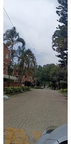 Casa Unifamiliar Con Terraza En Venta Belen Las Violetas Medellín