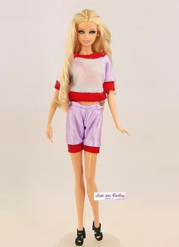 Roupa P/ Boneca Barbie + 2 Sapatos Roupinha Fashion Chic 26f