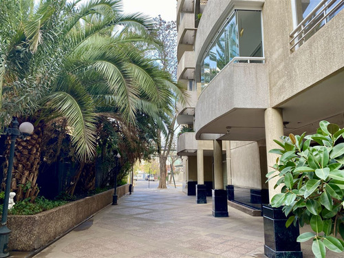 Departamento En Arriendo De 2 Dorm. En Providencia