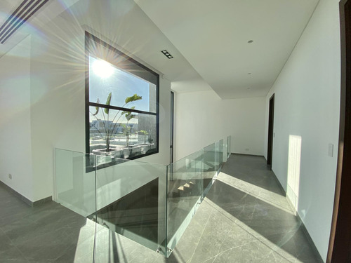 Casa A Estrenar Puertos Del Lago Barrio Marinas Escobar