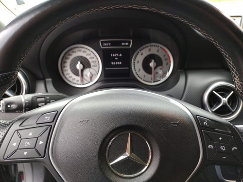 Mercedes Benz A200