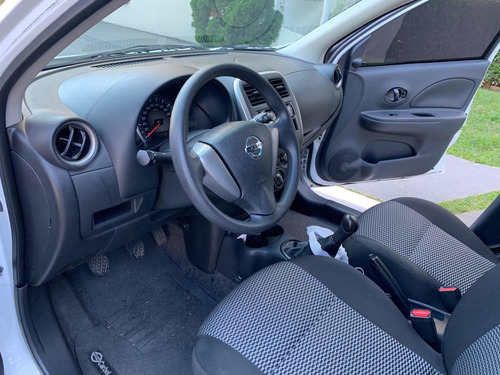 Nissan March 2018 1.0 12v S 5p
