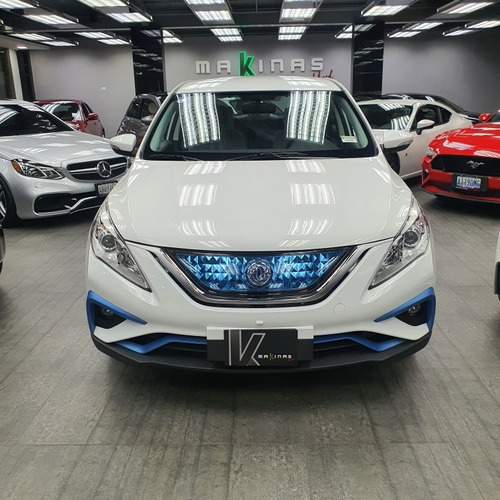 Imagen 2 de 5 de Dongfeng S50 Eléctrico