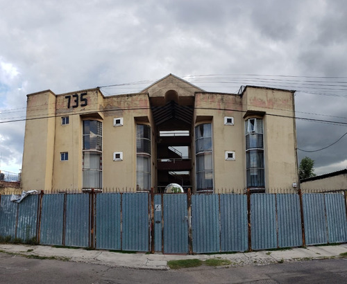 Imagen 1 de 12 de Venta De Departamento Cerca De Av. Nacional Y Las Torres