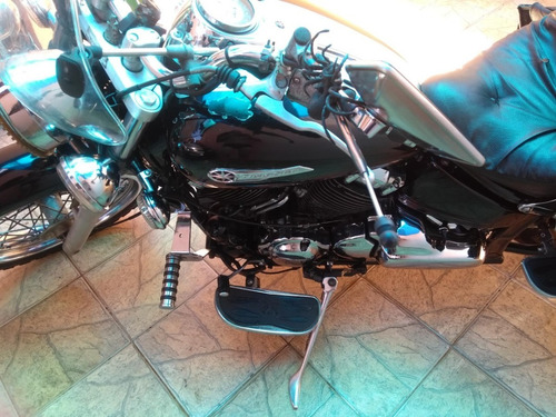 Motocicleta Drag Star Yamaha
