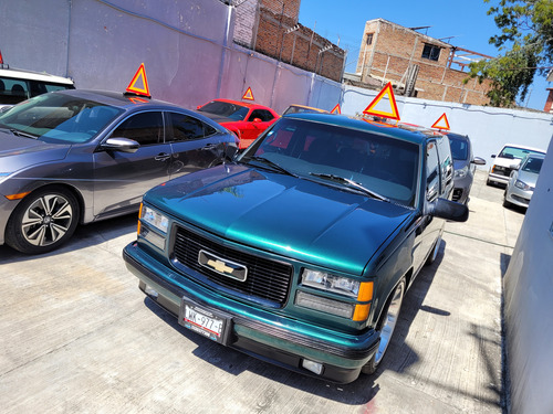 Chevrolet Silverado Pickup 2500 Custom 4vel Aa Mt