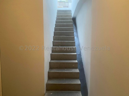 Imagen 21 de 22 de Casa En Venta 22-22002 Colinas De Bello Monte