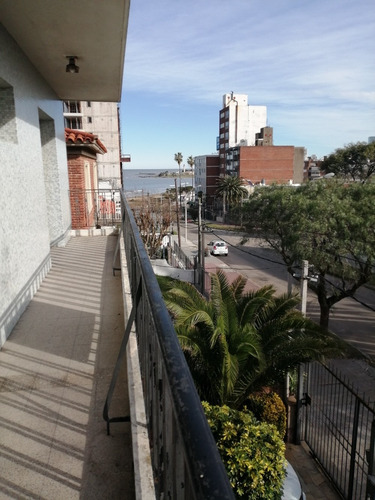 Gran Casa, Padrón Único, Fondo, A Metros De La Playa