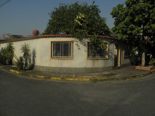 Imagen 2 de 26 de Julio Latouche Vende Casa El Morro I 21-19343 Jj35
