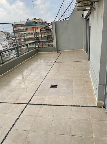 Departamento En Belgrano, 3 Ambientes Con Cochera.