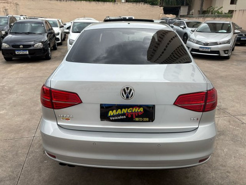 Volkswagen Jetta Jetta 2.0 TSI HIGHLINE 211CV GASOLINA 4P TIPTRONIC