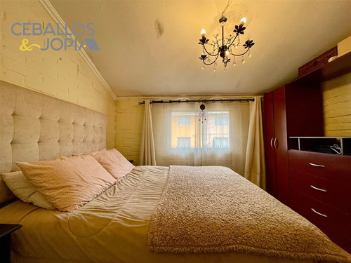 Casa En Venta De 2 Dorm. En Villa Alemana