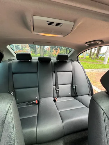 BMW Serie 3 2.0 318i E90 Lci