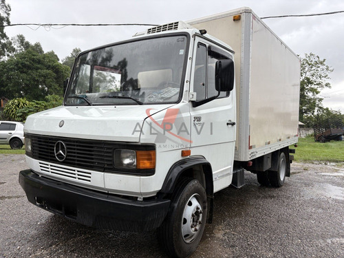 Mb 710 Ano 2002 Bau Refrigerado 709 915 912 914 1016