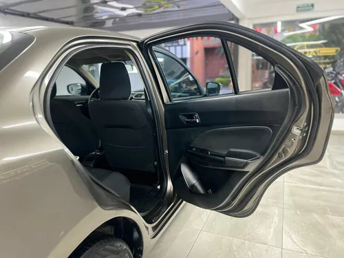 Suzuki Swift Dziere AT 2023